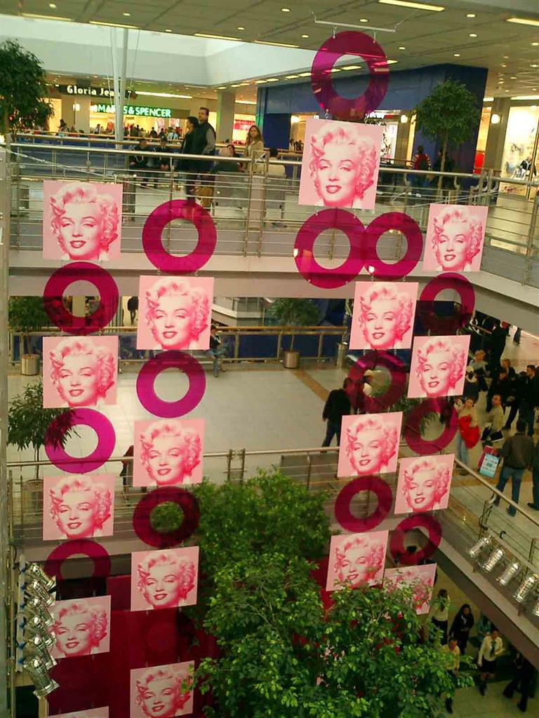 Metrocity Defile